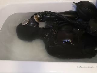 [GetFreeDays.com] Gas Mask And Rebreather Bags Underwater Part 2 Of 2 latex doll porn-2