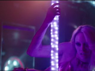 Elle Evans - Scouts Guide to the Zombie Apocalypse (2015) HD 1080p - (Celebrity porn)-5