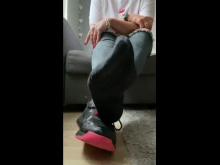 xxx video clip 41 anas socks 23-05-2021-2116736271-Black NIKE socks JOI on feet porn foot fetish dirty-1