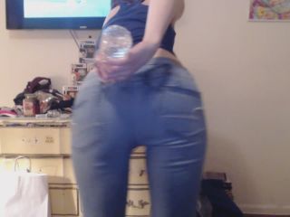 M@nyV1ds - sweetmelissa - Jean wetting with water-5