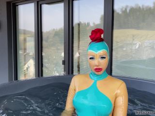 FetiliciousFans SiteRipPt 1Hot Tub Fun-7