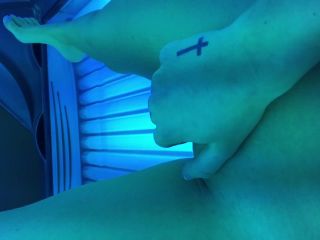 Tanning_Bed_Cum-7