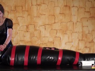 free video 18 Mistresses German - Electric Play In The Vacuum Sack - kicking - femdom porn brutal femdom strapon-7