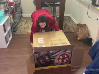 Brooklynspringvalley () - omg i got a pizza oven unboxing video 21-05-2022-2