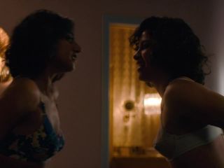 Kate Nash, Shakira Barrera, Sunita Mani - Glow s03e03 (2019) HD 1080p!!!-8