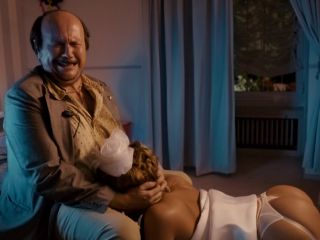 Maria Lapiedra – Torrente 4: Lethal Crisis (2011) HD 1080p - (Celebrity porn)-4