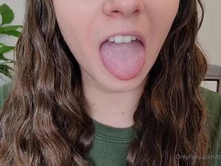 Only Fans: Thedavinagold February 13 2023 Mouth Tour In This Video I Show You What The Inside Of My - Amateur-7