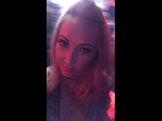 Sarah Peachez () Sarahpeachez - wanna party with me 01-08-2017-4