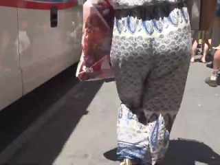 Loose pants tucked in ass  crack-7