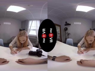 Jenny Wild - VR Casting Smartphone!!!-4