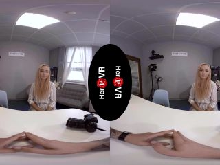 Jenny Wild - VR Casting Smartphone!!!-9