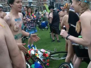 The_Brighton_2016_Naked_Bike_Ride_part4-5