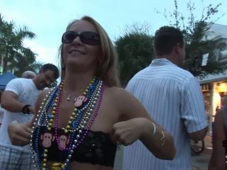 Fantasy fest girls getting wild and crazy for beads!!-0