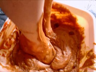 M@nyV1ds - MistressLucyXX - Peanut Butter & Jelly Foot Splosh-6