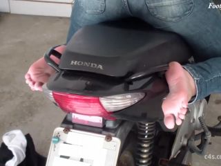 porn video 31 Fucking a beautiful biker feet! – Footjob Life Style !! - boots - femdom porn slave fetish-1