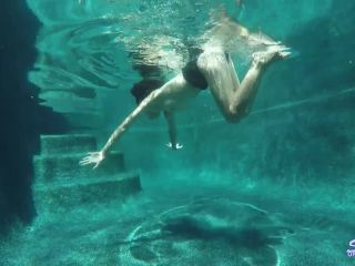 teens - SexUnderWater presents amber faye-5