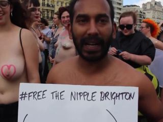 Free_The_Nipple_-_Feminists_Attack-7