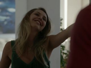 Julia Oristanio, Mariana Molina, Christiana Ubach - Perrengue s01e01-12 (2017) HD 720p - [Celebrity porn]-1