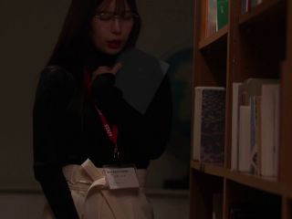 IPZZ-296 真面目で大人しい図書館司書の明里さんはとんでもなく歪んだ性癖の変態ドS痴女でした…。 明里つむぎ-0