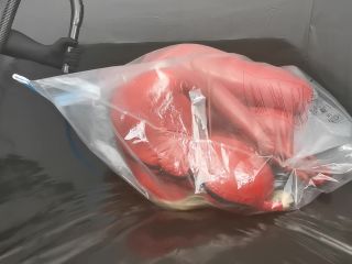 vicky d pbFun in a vaccum bag-1