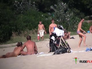 Nude Beach - Hot Babes Couples 2-0
