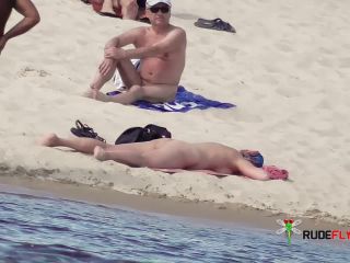 I am making my husband cum at the nude plage-3