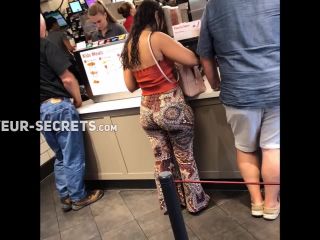 Sexy shorty with big phat ass-6