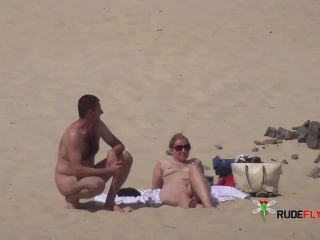 Elena Shows Off Her Pussy On NON-Nude Plage!  2-4