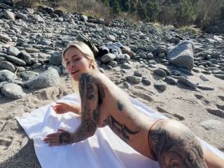 Jill Hardener Fucked In The River By Stranger Nature Public Sex-5