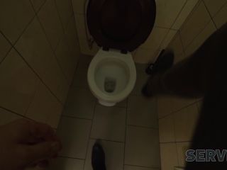 Restroom Service 540p-0