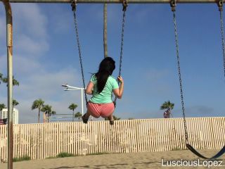 Luscious Lopez[0346464] slow motion： big ass in short shorts on a swing #merica #lusciouslopez [2017-07-04]-3