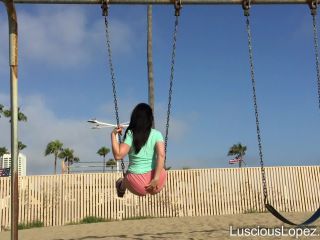 Luscious Lopez[0346464] slow motion： big ass in short shorts on a swing #merica #lusciouslopez [2017-07-04]-4