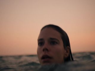 Laia Costa - Maine (2018) HD 1080p!!!-5