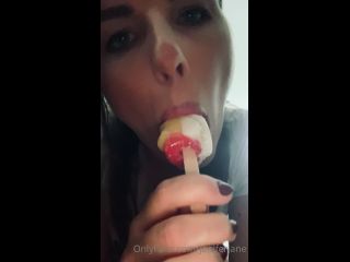 Jenifer Jane Jeniferjane - hmmm do you like ice cream i love it 01-05-2021-4