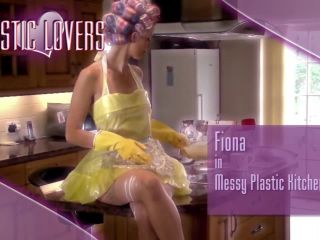 7156 Messy Plastic Kitchen Part2 1280hd - Plasticlovers-0