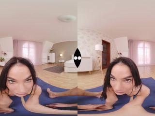 Kama Oxi - Super Hot Petite Teen Kama Oxi Gets Her Pussy Stretched 1920p Oculus-1