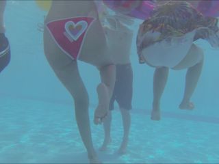 Porn tube Online Tube Voyeur Under the water in the swimming pool - voyeur-7