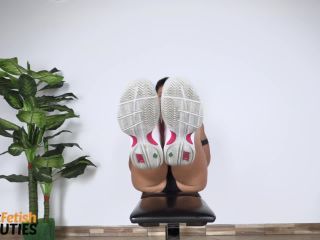 free porn video 15 pregnancy risk fetish Gym babe Bianca Blance posing her beautiful feet while doing her exercises, sneakers on femdom porn-1