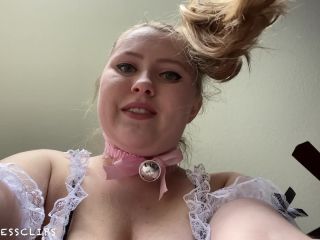 Emma The Maid Shrinks You webcam Emma Shay-9