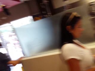 Candid vor latina in mcdonalds gorgeous body-3