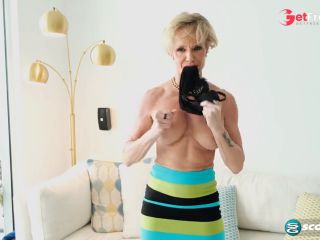 [GetFreeDays.com] A Swinging 56 Year Old Makes Herself Cum Sex Clip February 2023-4