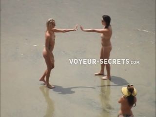 Nudist ladies walking and posing for photos-4