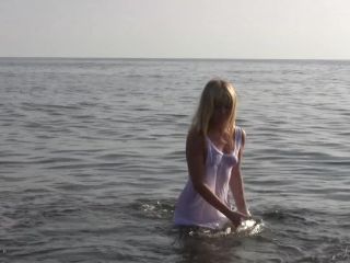 7132 Divine Blonde Teen Blissfully Naked in the Sea - Full Vi...-4