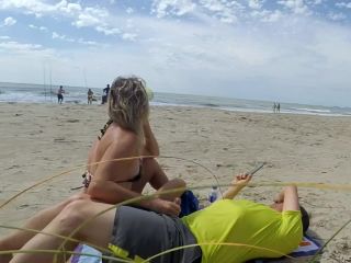 G08441 Real Amateur Public Handjob Risky On The Beach People Walking ...-9