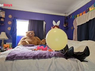 [GetFreeDays.com] Nerdy BUNNY Loves Balloons Porn Video December 2022-0