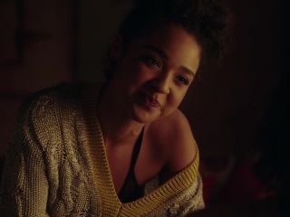 Aisha Dee, Olivia Luccardi - The Bold Type s02e07 (2018) HD 1080p - (Celebrity porn)-9