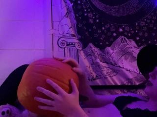 Sexy teen CD trap Ashely Lovecraft fucks a pumpkin and cums inside-2