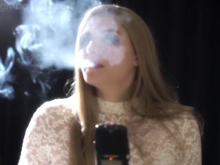 Smoking girl, Smoke-0