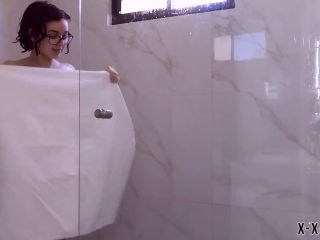 Amateur porn  Leana Lovings  Pressing Against The Shower Glass-9