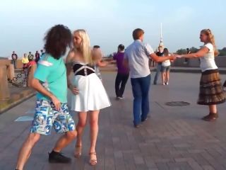 fly-skirt-wind-loves-street-dancing-5